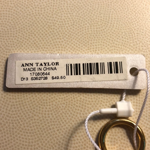 Ann Taylor Bracelet - Picture 2 of 3